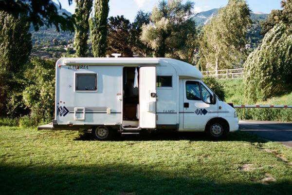 Camper - Minivan campsite